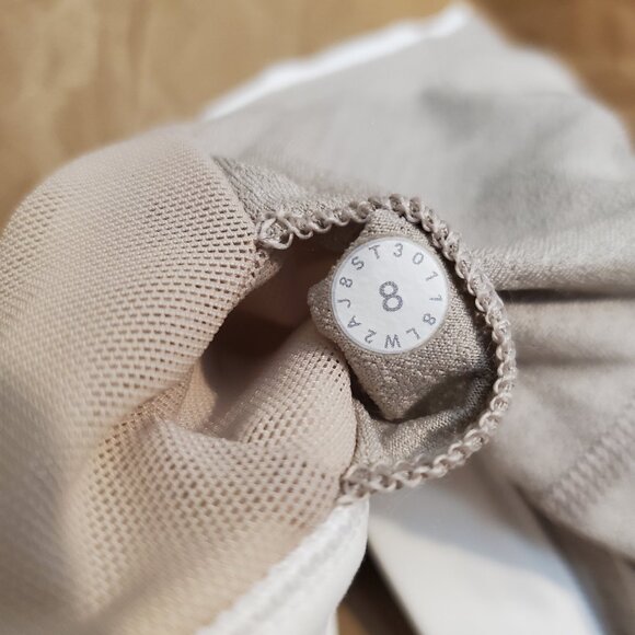 Lululemon Free to Be Serene Bra White Size 8 Support for C, D cups - Picture 5 of 5